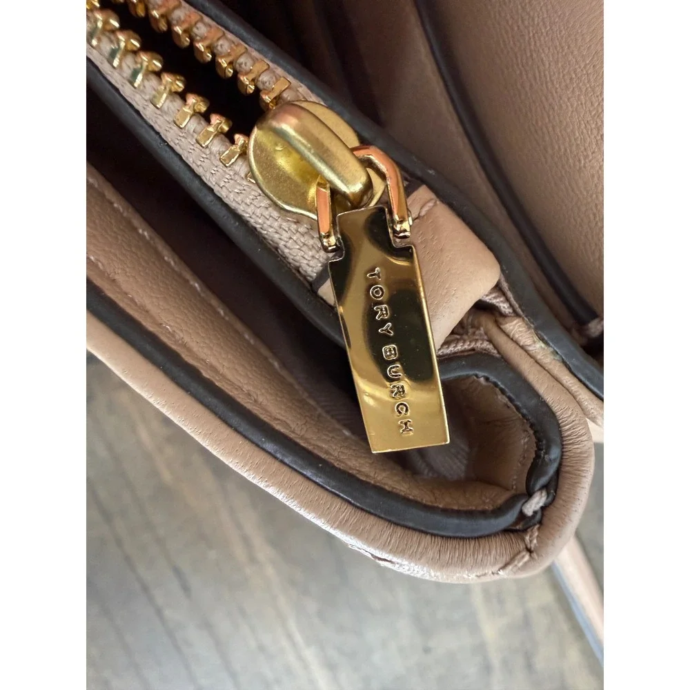 Tory Burch tory burch